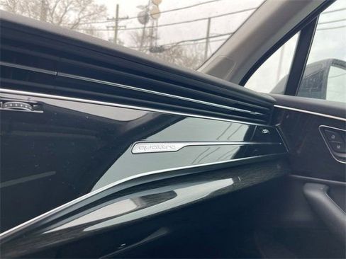 Used 2022 Audi Q7 3.0T Premium Plus image 19