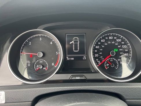 Used 2015 Volkswagen Golf TDI SEL image 13