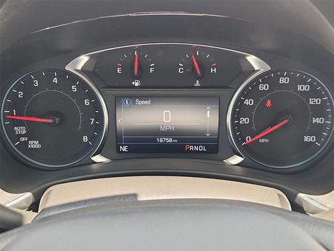 Used 2023 Chevrolet Equinox LS w/ LS Convenience Package FWD image 12