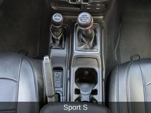 Used 2022 Jeep Wrangler Unlimited Sport image 20