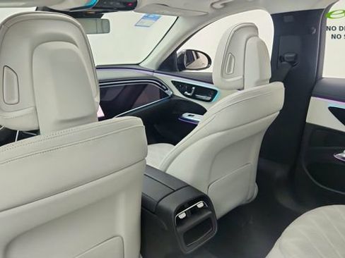 Used 2024 Mercedes-Benz E 350 4MATIC Sedan w/ Multicontour Seating Package image 34