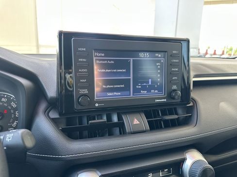 Certified 2022 Toyota RAV4 LE FWD image 33