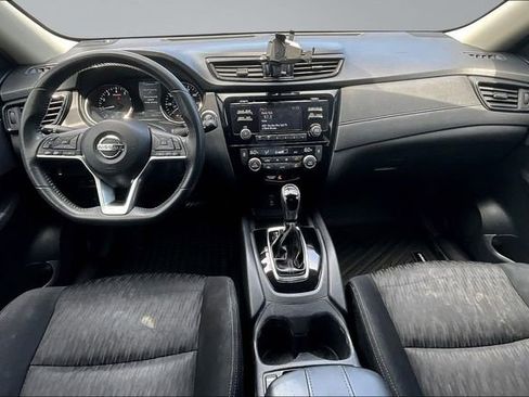 Used 2017 Nissan Rogue SV FWD image 7