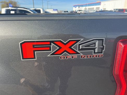 Used 2018 Ford F250 XLT w/ XLT Premium Package image 15