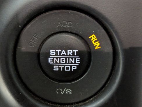 Used 2021 Jeep Wrangler Unlimited Rubicon image 32