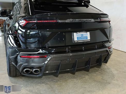 Used 2023 Lamborghini Urus Performante image 14