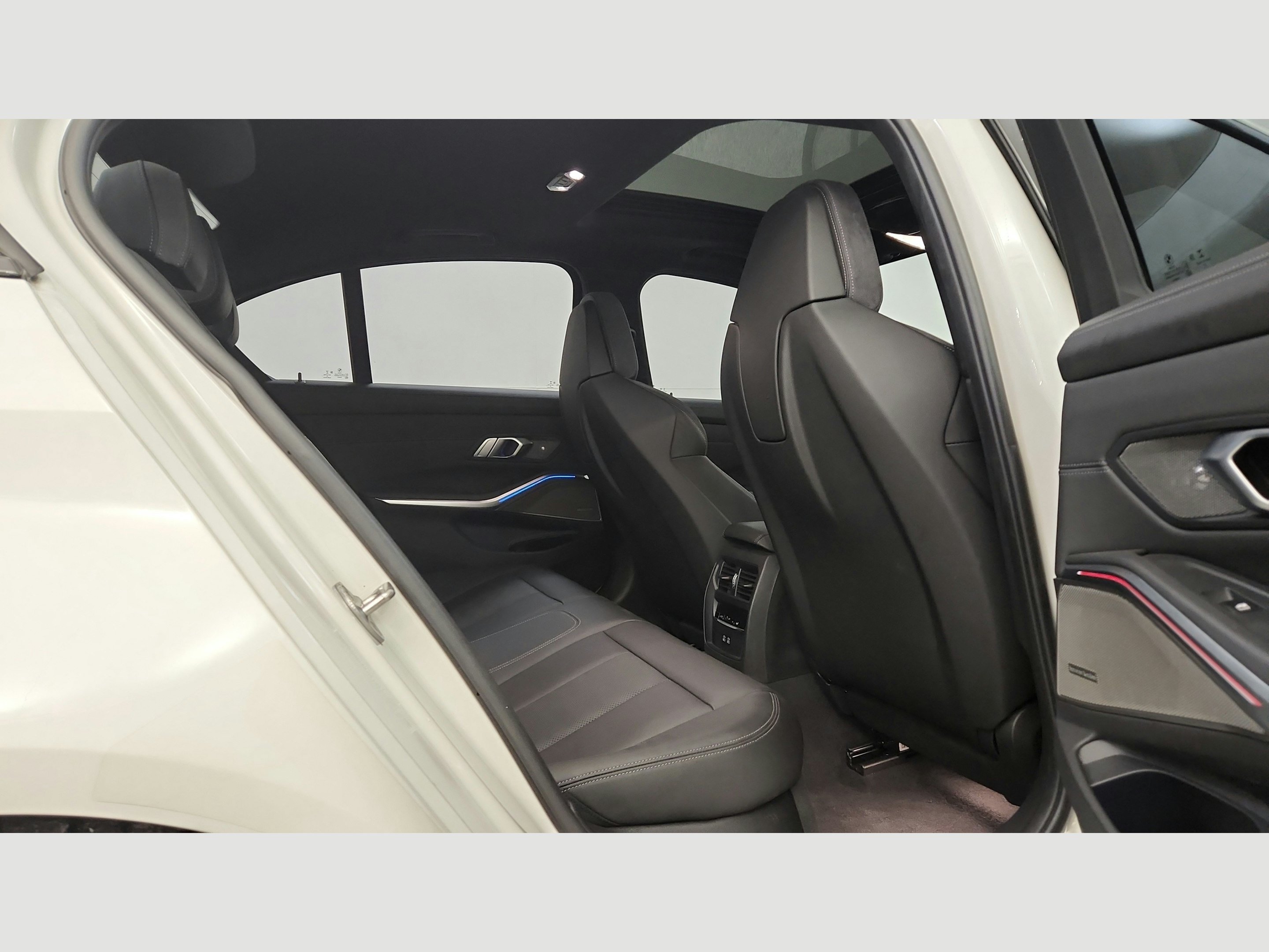 Used 2022 BMW M3 w/ Executive Package RWD image 32