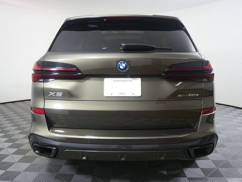 Used 2026 BMW X5 xDrive50e w/ Executive Package AWD/4WD image 4