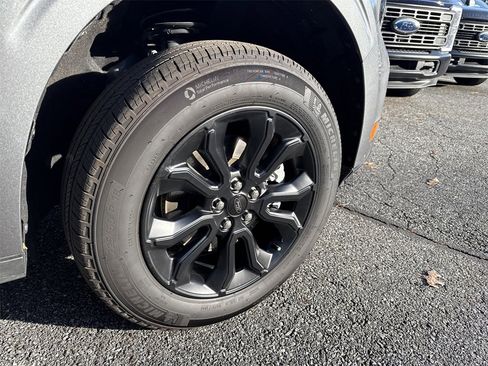 Used 2024 Ford Maverick Lariat w/ Black Appearance Package image 13