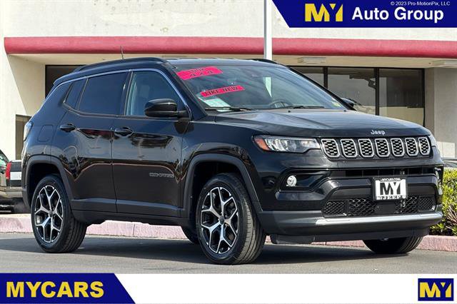 Used 2025 Jeep Compass Limited AWD/4WD image 1