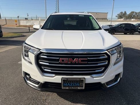 Used 2024 GMC Terrain SLT FWD image 8