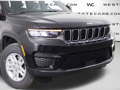 New 2025 Jeep Grand Cherokee Laredo w/ Luxury Tech Group I image 48
