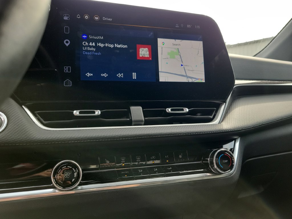 Used 2025 Chevrolet Equinox LT w/ Safety and Technology Package FWD image 30