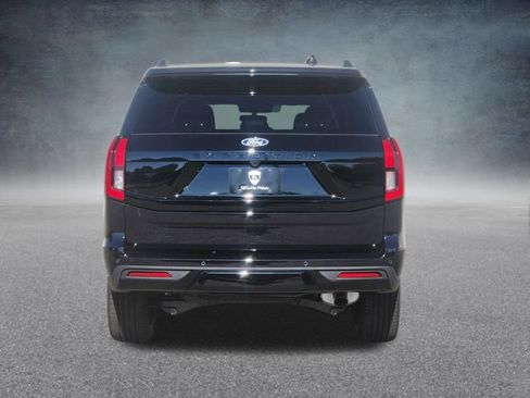 New 2027 Ford Expedition Platinum w/ Stealth Performance Package AWD/4WD image 6