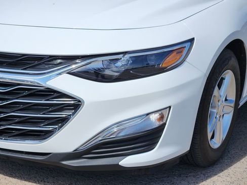 Used 2022 Chevrolet Malibu LS image 10