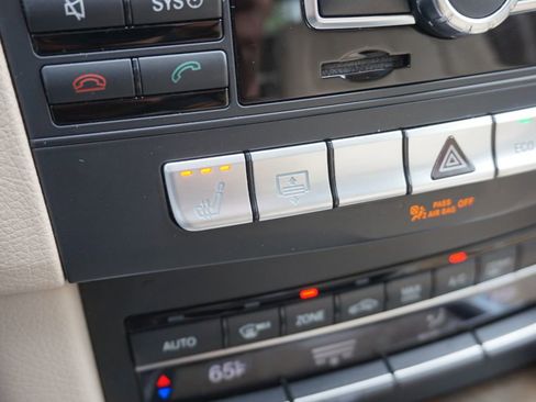 Used 2015 Mercedes-Benz E 350 Sedan image 42