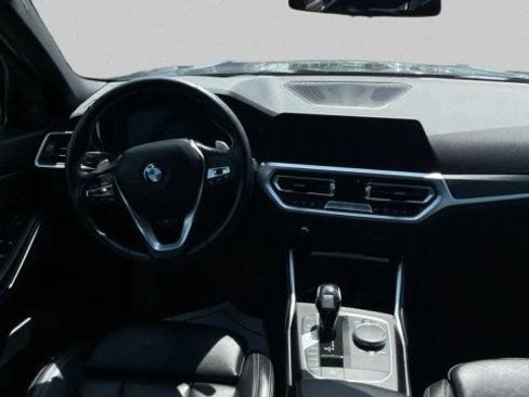 Used 2021 BMW 330i Sedan w/ Premium Package RWD image 15