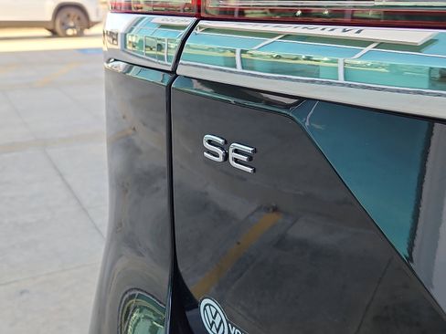 New 2026 Volkswagen Atlas SE image 10