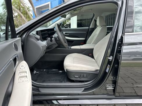 Used 2025 Hyundai Sonata SEL FWD image 22