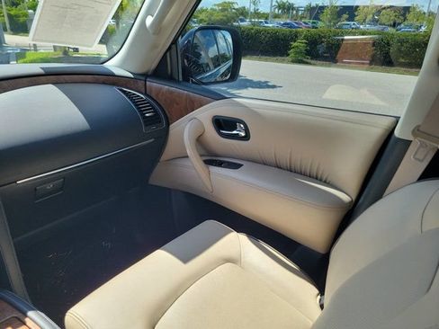 Used 2023 Nissan Armada SL w/ Captain's Chairs Package AWD/4WD image 16