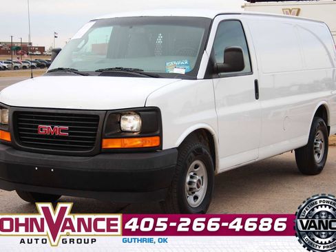 Used 2017 GMC Savana 2500 image 3