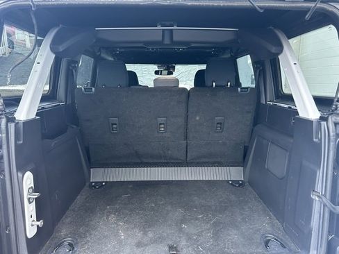 Used 2023 Ford Bronco Outer Banks w/ Sasquatch Package image 11