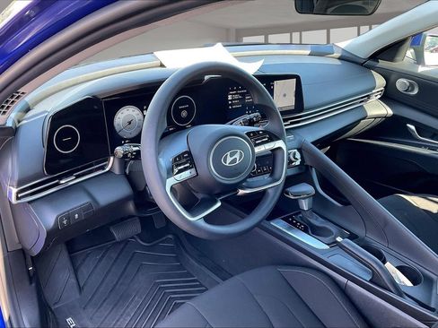 Certified 2024 Hyundai Elantra SEL FWD image 17