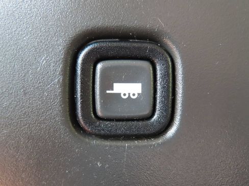 Used 2017 Chevrolet Express 3500 LT w/ LT Preferred Equipment Group RWD image 9