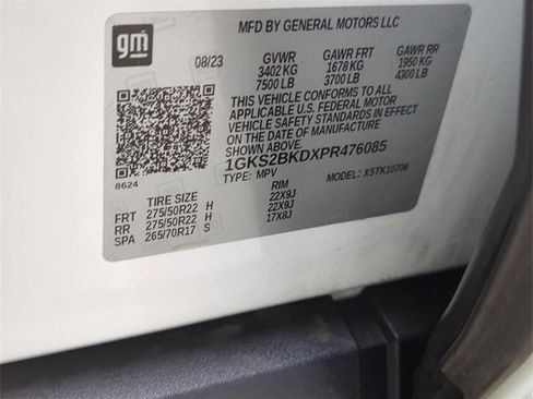 Used 2023 GMC Yukon SLT w/ SLT Premium Package image 34