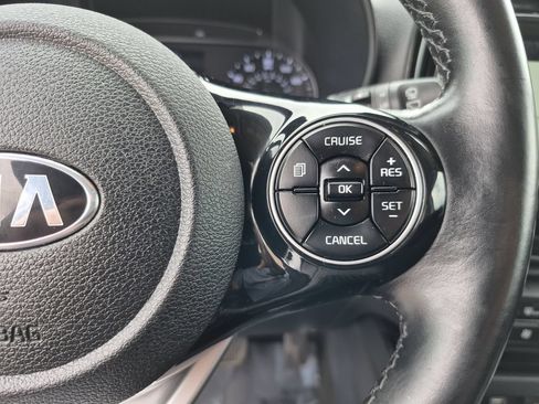 Used 2020 Kia Soul EX FWD image 20