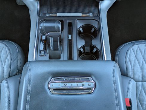 Used 2021 Ford F150 Limited image 6