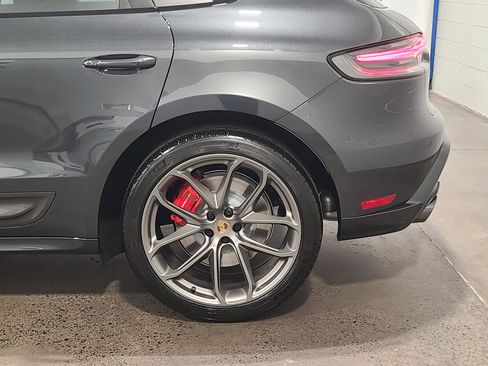 New 2026 Porsche Macan GTS image 35