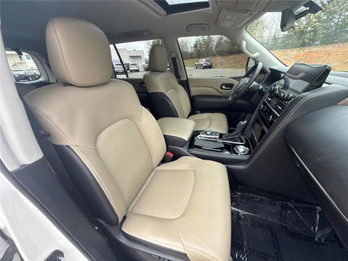 Used 2023 INFINITI QX80 Premium Select w/ Cargo Package image 26