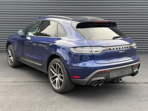 Used 2025 Porsche Macan AWD/4WD image 3
