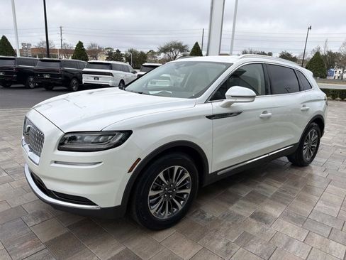 Certified 2023 Lincoln Nautilus FWD w/ Premium Package image 6