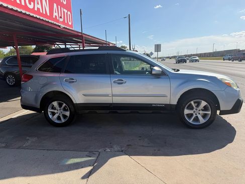 Used 2013 Subaru Outback 2.5i Premium w/ All-Weather Pkg AWD/4WD image 6