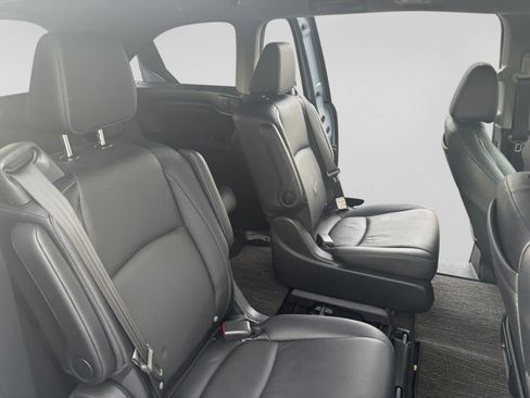 Used 2023 Honda Odyssey Touring image 17