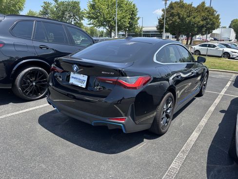 Used 2023 BMW i4 eDrive35 RWD image 21