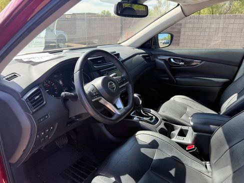 Used 2020 Nissan Rogue SL w/ Premium Package FWD image 13