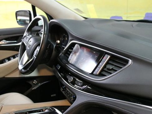 Used 2023 Buick Enclave Avenir w/ Avenir Technology Package AWD/4WD image 10