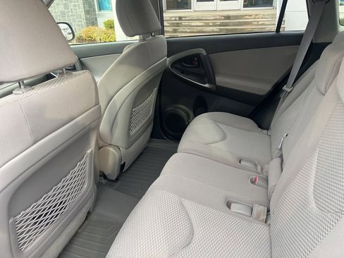 Used 2011 Toyota RAV4 2WD w/ Upgrade Value Pkg image 10