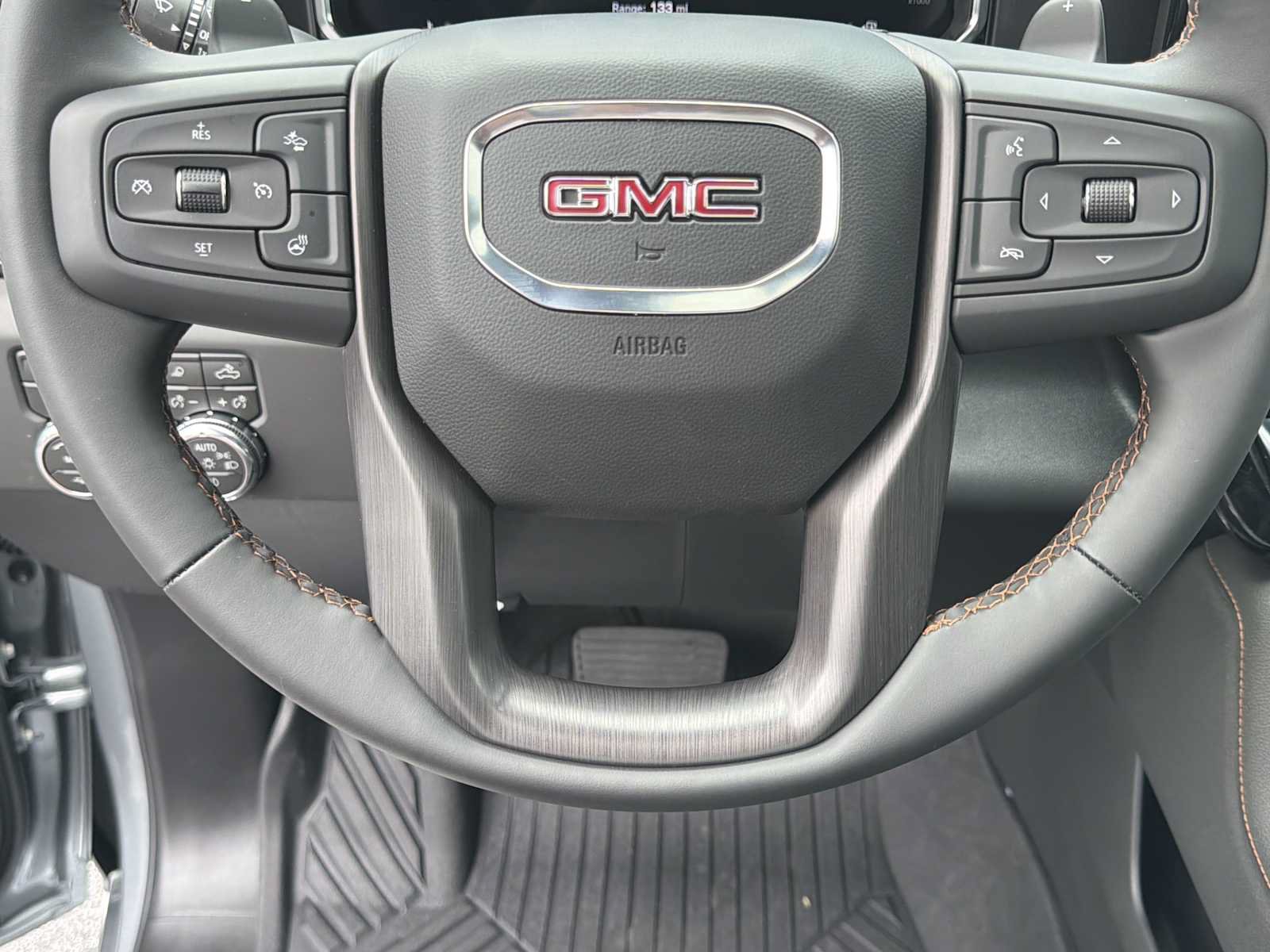 New 2026 GMC Sierra 1500 AT4 w/ AT4 Premium Package AWD/4WD image 9