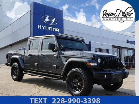 Used 2023 Jeep Gladiator Sport AWD/4WD image 1