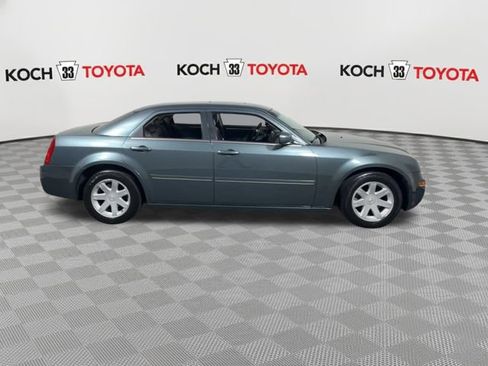 Used 2005 Chrysler 300 Touring w/ Sound Group image 9