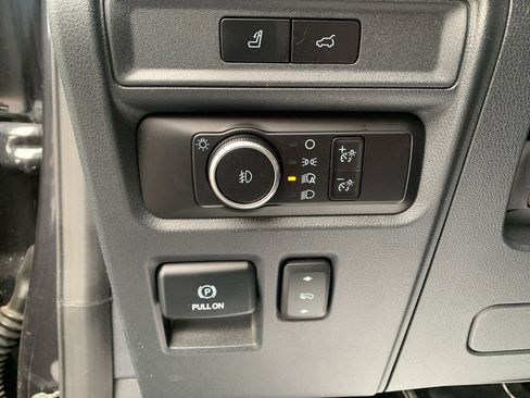 Used 2023 Ford Expedition Max Limited image 22