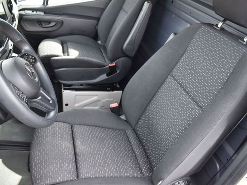 Used 2024 Mercedes-Benz Sprinter 2500 image 13