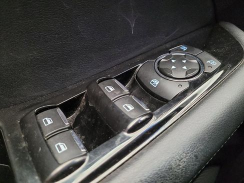 Used 2019 Ford Edge SEL FWD image 27