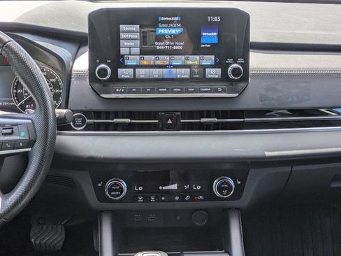 Used 2024 Mitsubishi Outlander SE FWD image 19