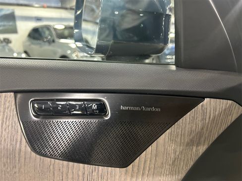 Certified 2023 Volvo XC90 B6 Plus w/ Protection Package Premier image 20