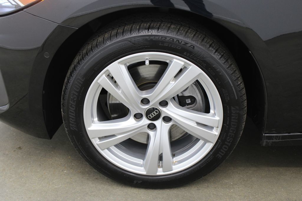 Used 2025 Audi A5 2.0T Premium Plus w/ Premium Plus AWD/4WD image 30